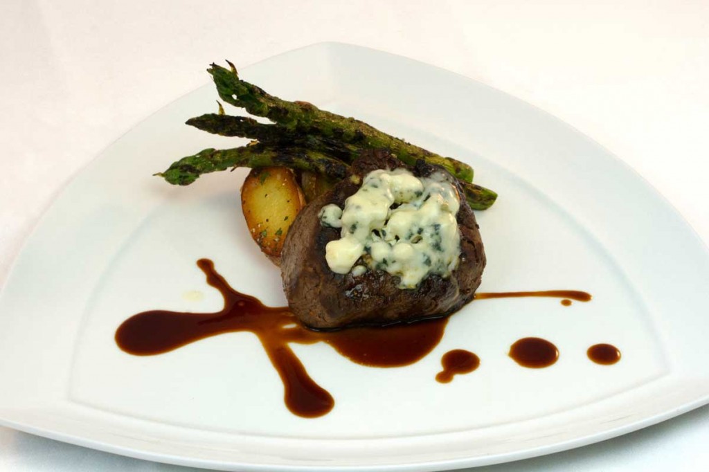 Shropshire-Blue-Cheese-Crusted